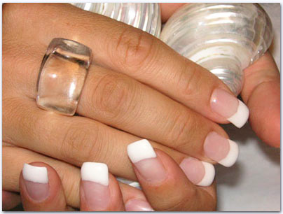 Beispiel Fingern&auml;gel mit French Nails als Sujet